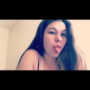 Meet your Posher, Angelika